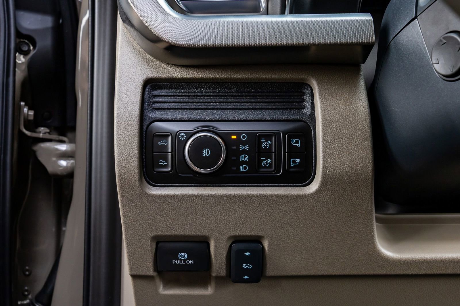 Used 2026 Ford F350 Platinum AWD/4WD image 22