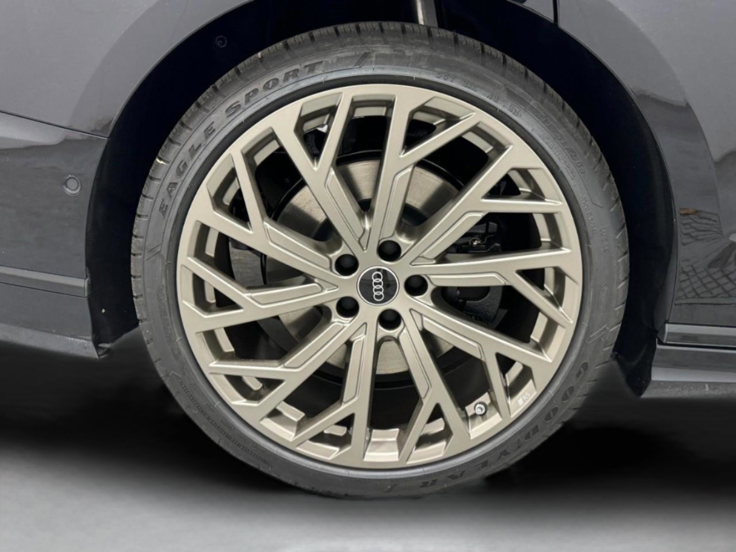 New 2026 Audi A8 L 3.0T image 36