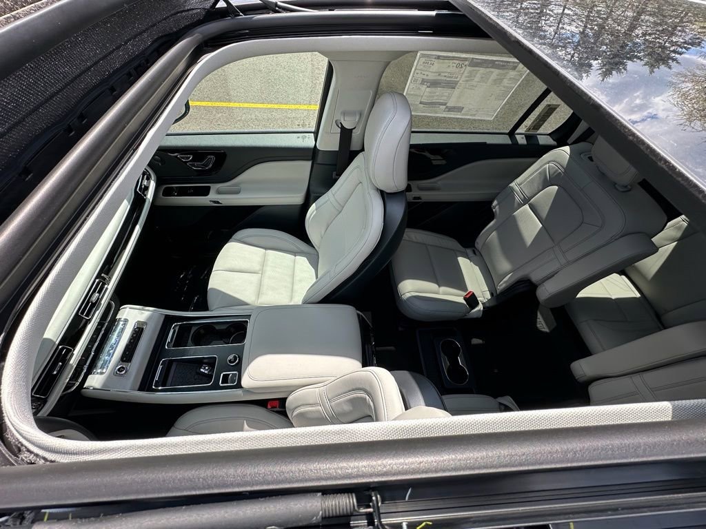 New 2026 Lincoln Aviator Reserve AWD/4WD image 6