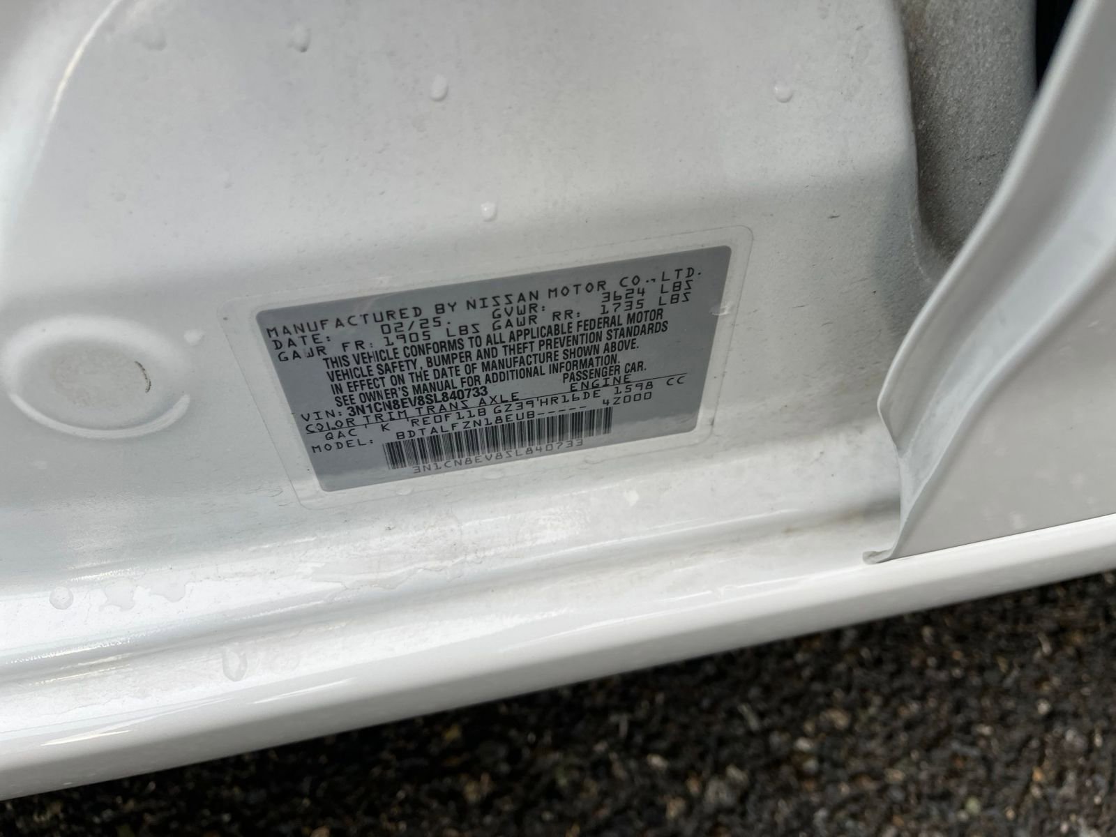 Used 2025 Nissan Versa SV image 29