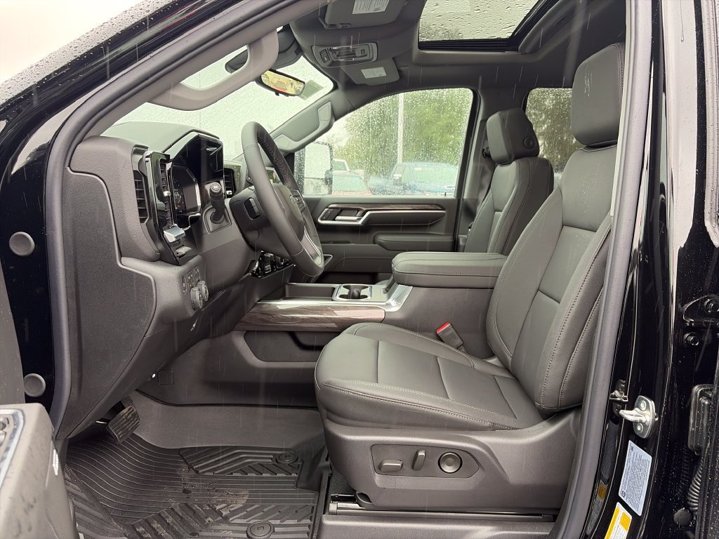 New 2026 Chevrolet Silverado 2500 LTZ w/ LTZ Plus Package AWD/4WD image 13