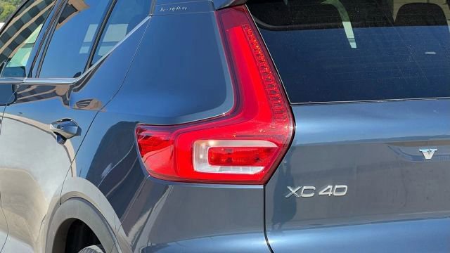 Used 2019 Volvo XC40 T5 Inscription image 49