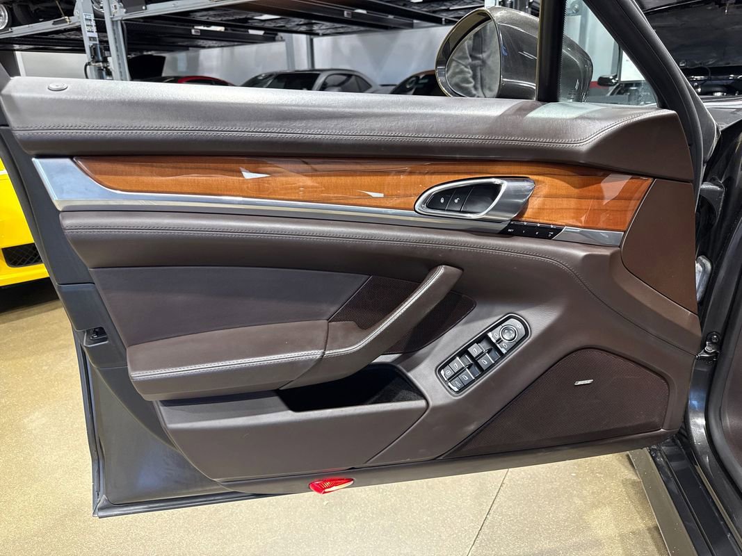 Used 2013 Porsche Panamera 4S image 74