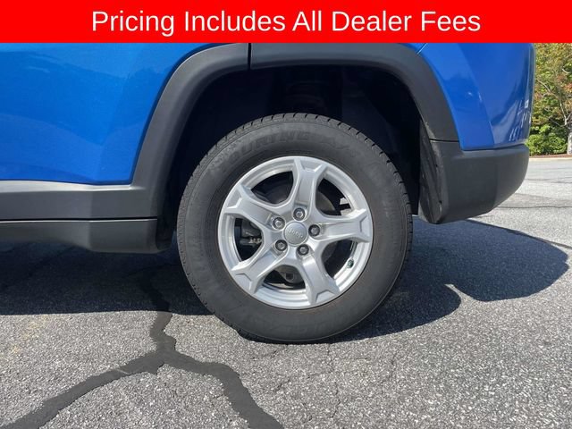 Used 2022 Jeep Compass Sport AWD/4WD image 9