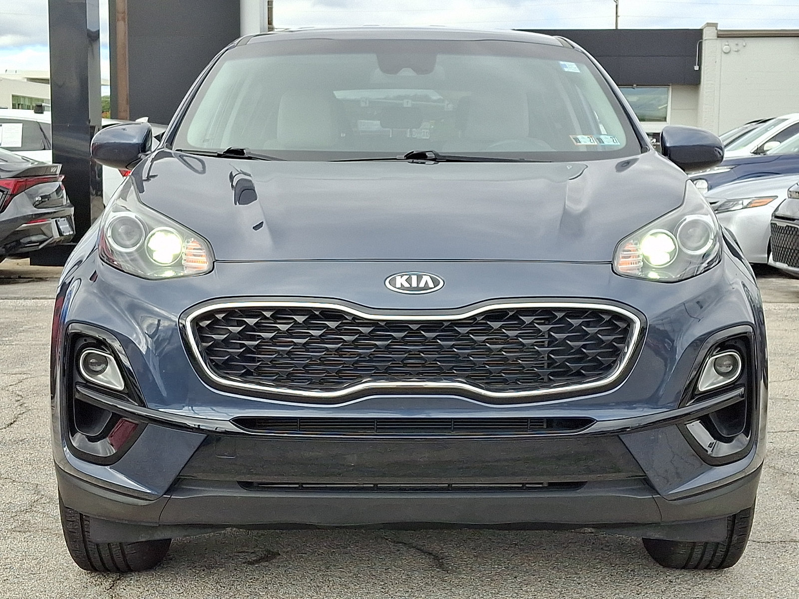 Used 2020 Kia Sportage LX AWD/4WD image 2