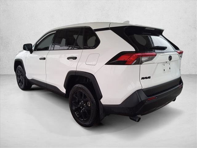 Used 2022 Toyota RAV4 LE FWD image 7