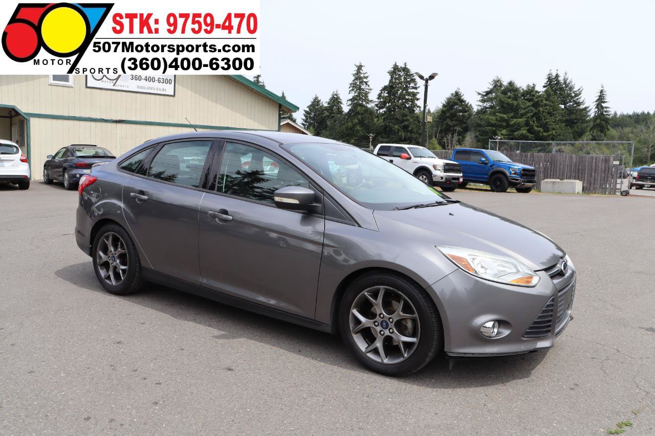 Used 2014 Ford Focus SE w/ Equipment Group 201A FWD image 7