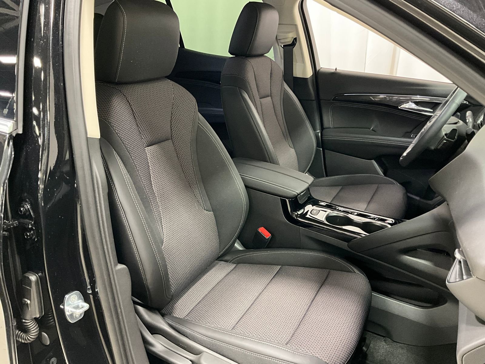 Used 2023 Buick Envision Preferred AWD/4WD image 9