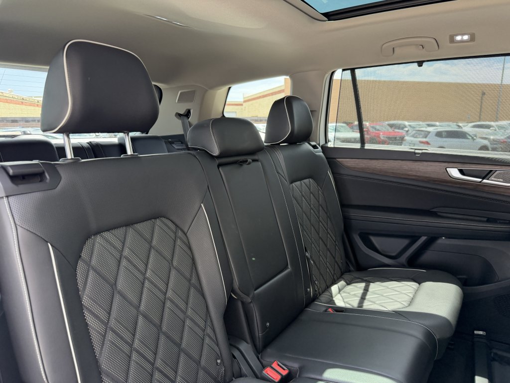 Used 2024 Volkswagen Atlas SEL Premium R-Line AWD/4WD image 44