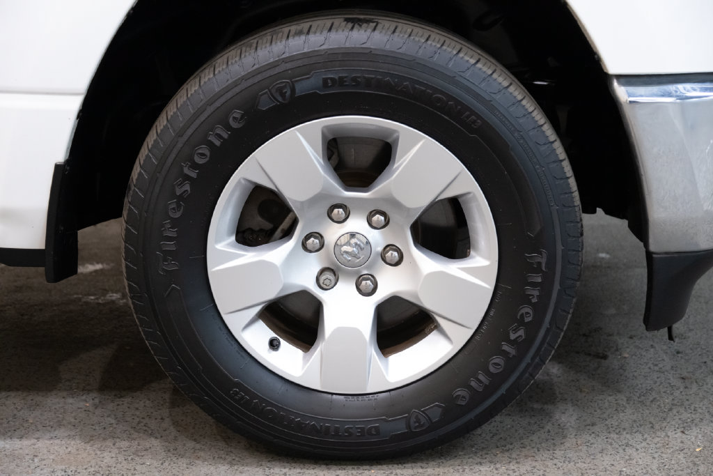 Used 2019 RAM 1500 Big Horn AWD/4WD image 10