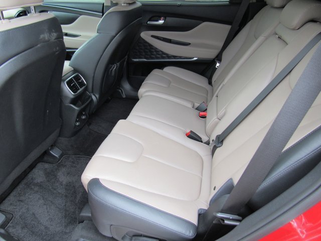 Used 2020 Hyundai Santa Fe SEL w/ Convenience + Premium Package image 10