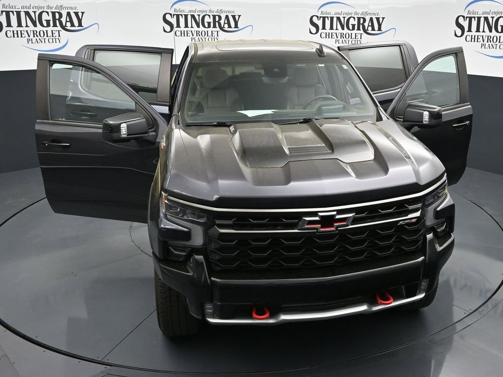 Used 2022 Chevrolet Silverado 1500 ZR2 w/ Technology Package image 25