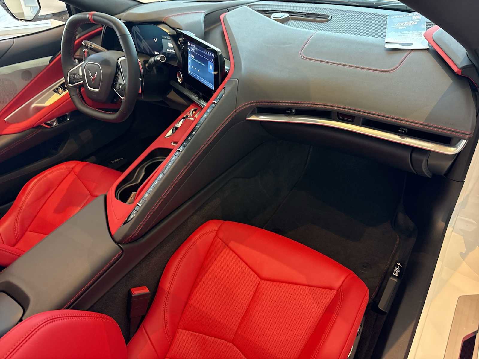 Used 2024 Chevrolet Corvette Stingray Preferred Cpe w/ Z51 Performance Package RWD image 25