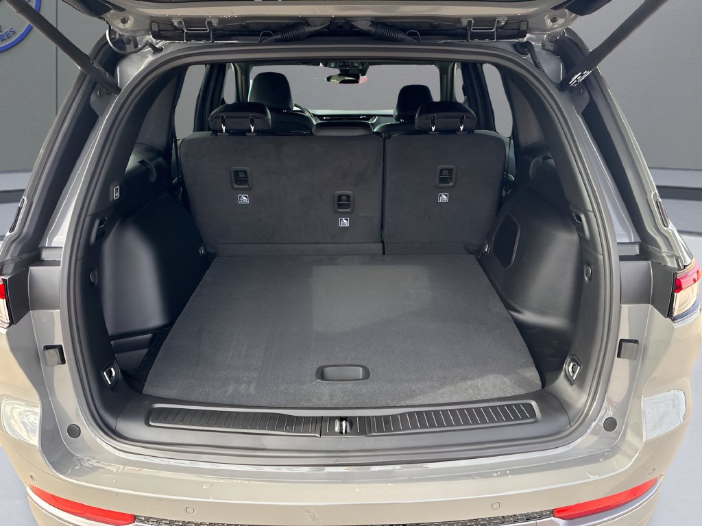 New 2027 Jeep Grand Cherokee Limited AWD/4WD image 22