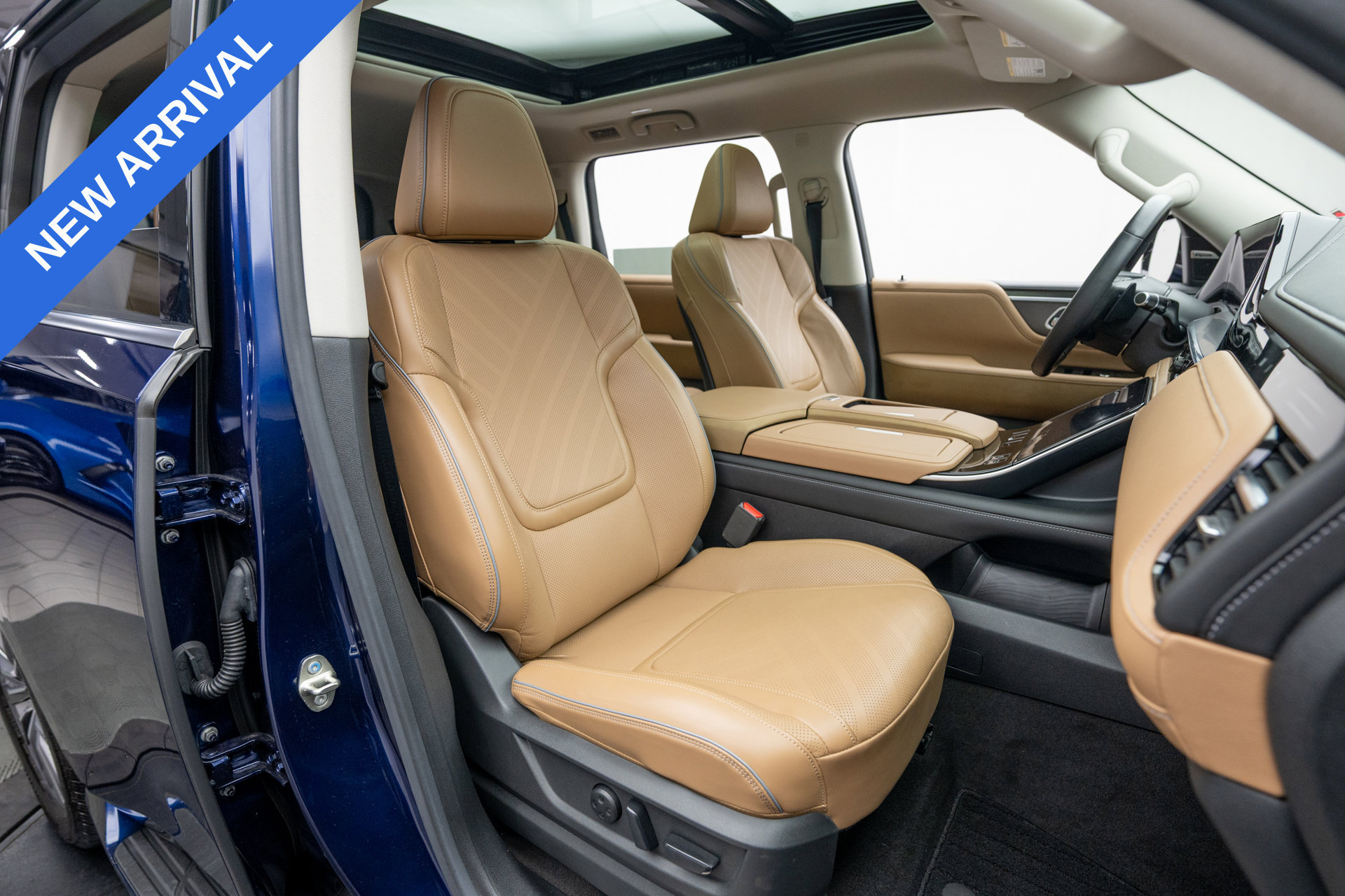 Used 2025 INFINITI QX80 Luxe AWD/4WD image 15