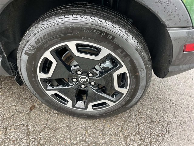 Used 2024 Ford Bronco Sport Outer Banks w/ Tech Package image 11