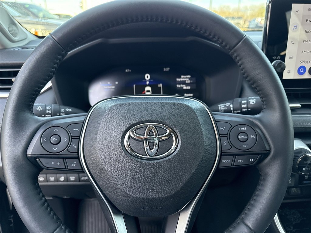 Used 2025 Toyota RAV4 Limited image 23