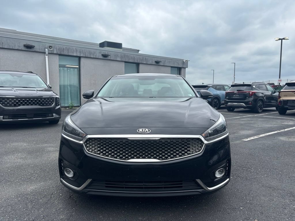 Used 2017 Kia Cadenza Premium w/ Luxury Package FWD image 8