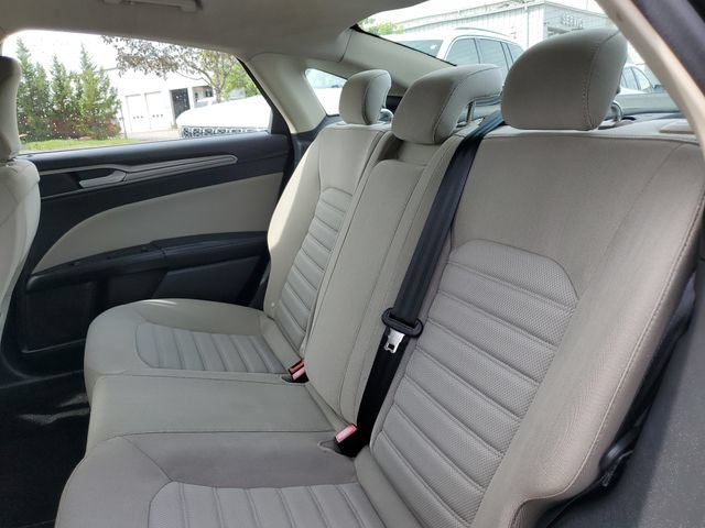 Used 2017 Ford Fusion S FWD image 25