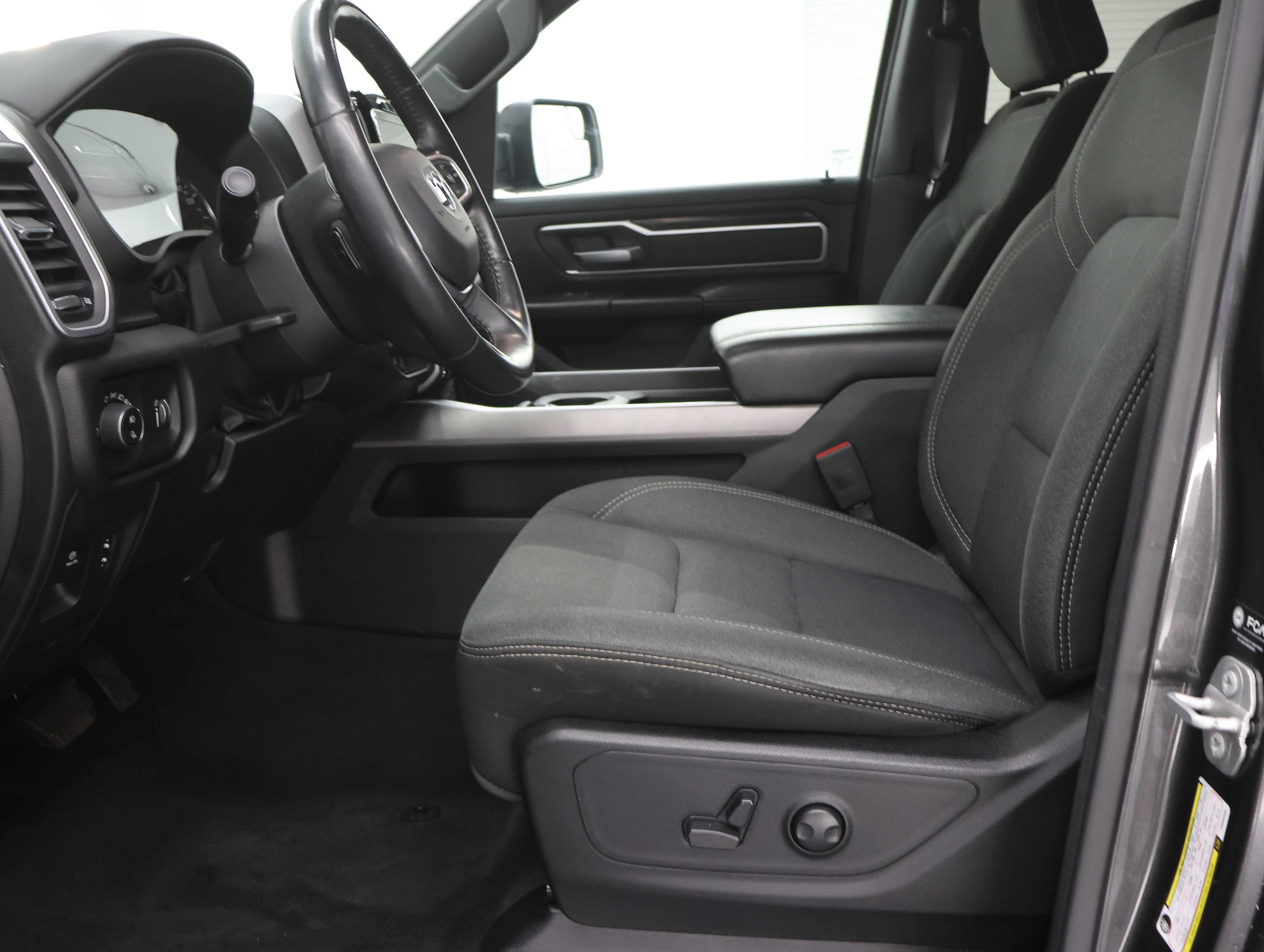 Used 2023 RAM 1500 Big Horn image 8