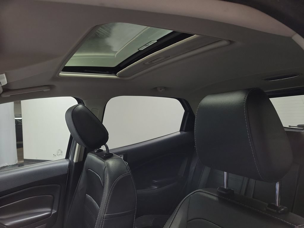 Used 2021 Ford EcoSport Titanium FWD image 17