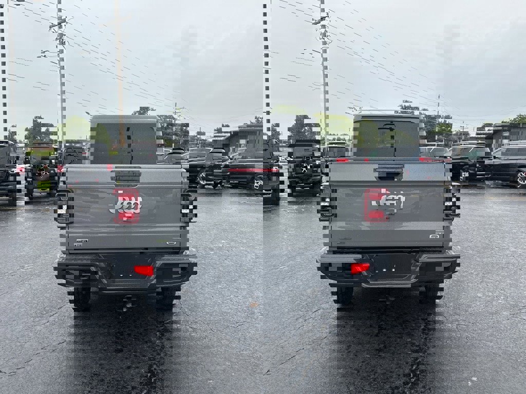 Used 2021 Jeep Gladiator Overland w/ Popular Equipment Package image 4