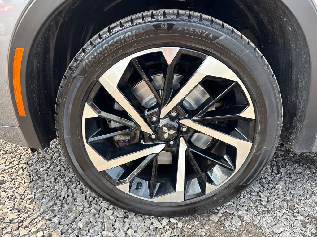 Used 2024 Mitsubishi Outlander SEL AWD/4WD image 11
