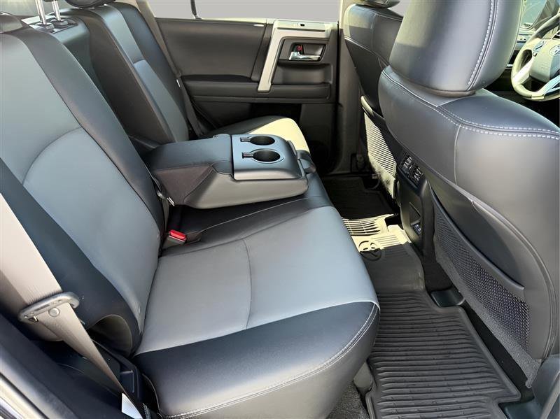 Used 2021 Toyota 4Runner SR5 Premium w/ Moonroof Package RWD image 33