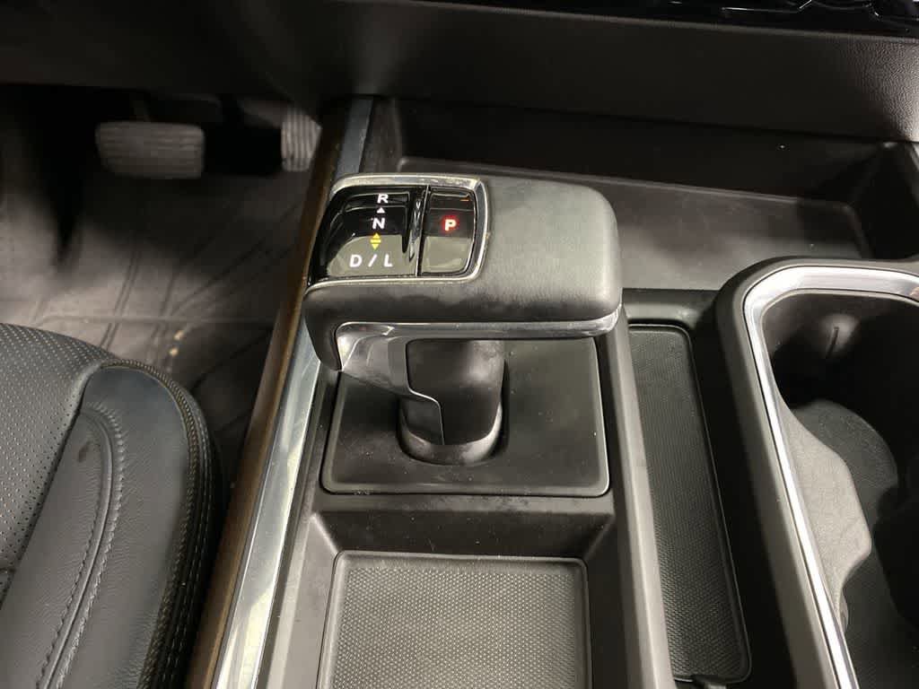 Used 2023 Chevrolet Silverado 1500 High Country w/ Technology Package AWD/4WD image 25