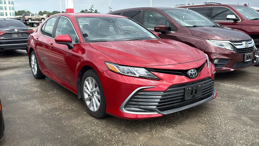 Used 2024 Toyota Camry LE FWD video 2