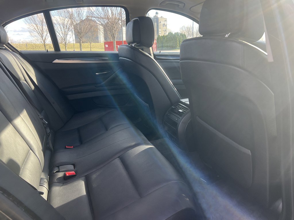 Used 2012 BMW 528i xDrive Sedan image 13