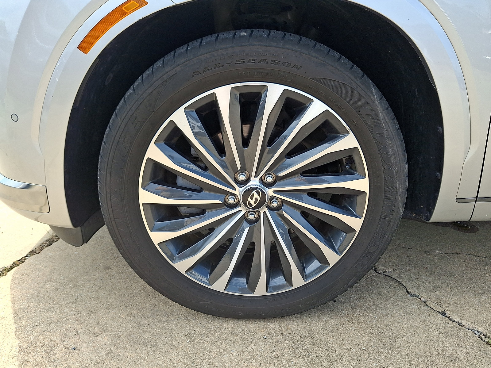 Certified 2024 Hyundai Palisade Calligraphy AWD/4WD image 28