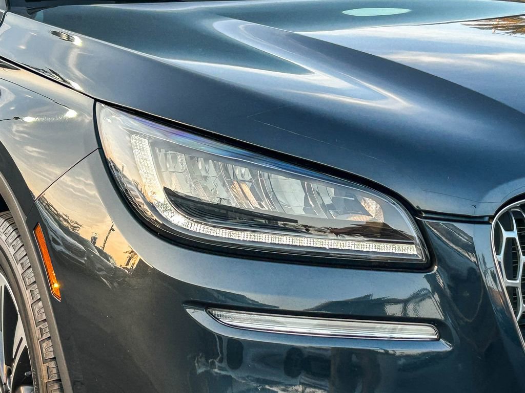 Used 2020 Lincoln Corsair Reserve FWD image 4