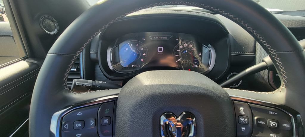 Used 2024 RAM 3500 Limited AWD/4WD image 20