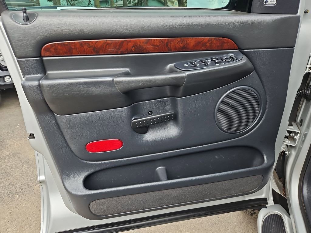 Used 2003 Dodge Ram 3500 Truck Laramie image 11