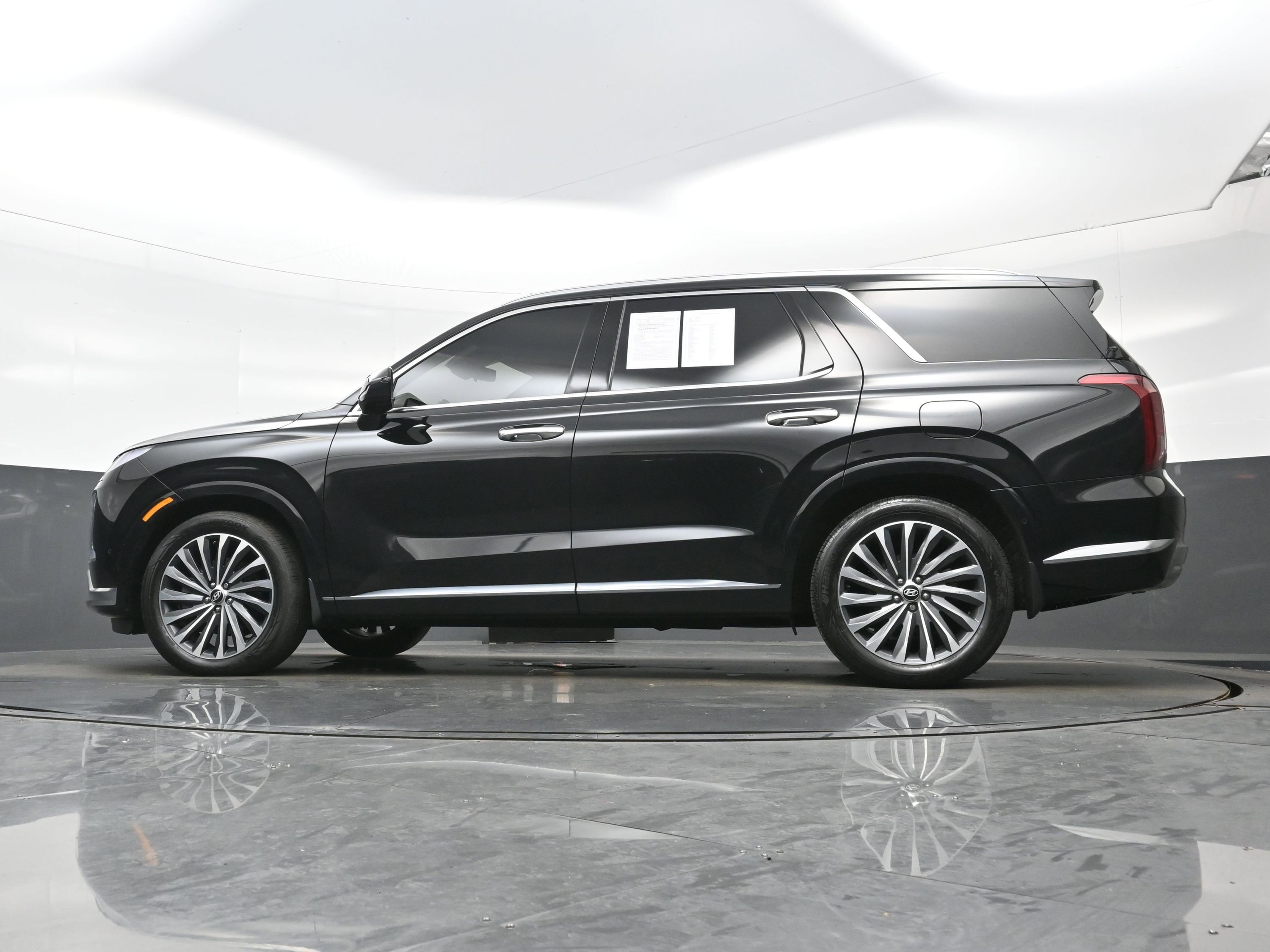 Used 2024 Hyundai Palisade Calligraphy AWD/4WD image 28