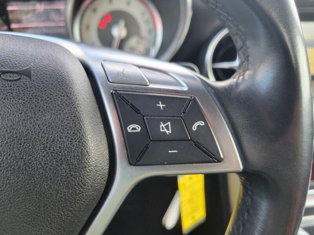 Used 2012 Mercedes-Benz SLK 350 image 17