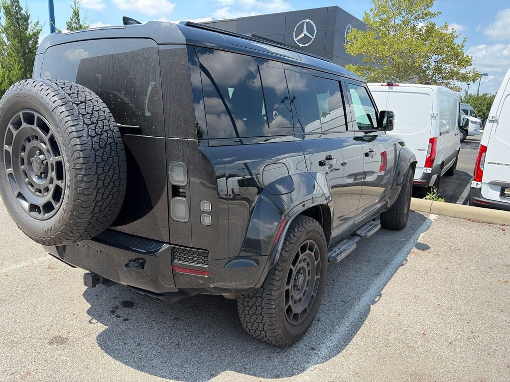 Certified 2026 Land Rover Defender 110 OCTA AWD/4WD image 5