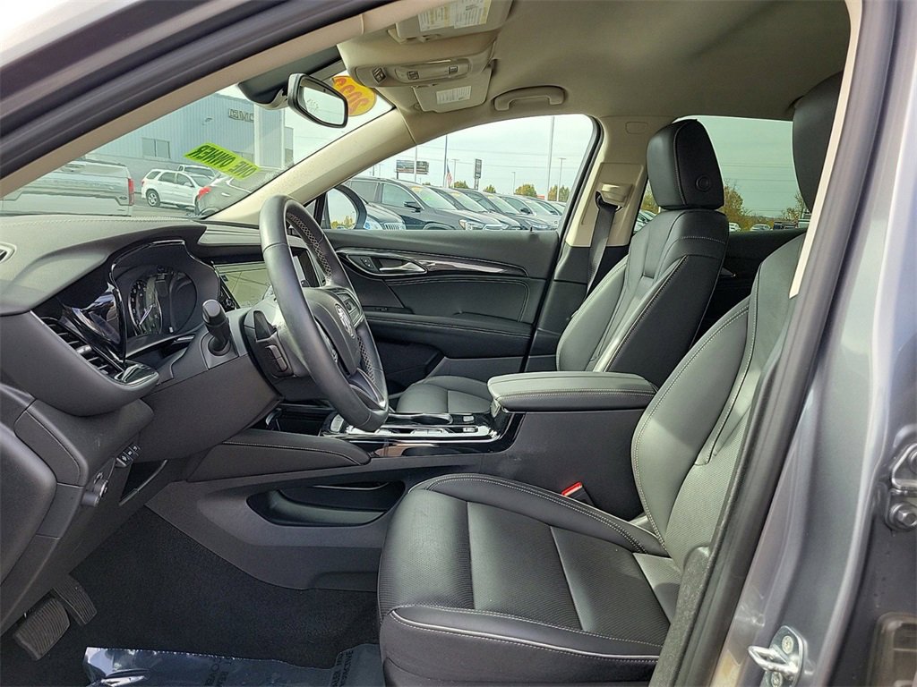 Used 2022 Buick Envision Essence w/ Technology Package I image 15