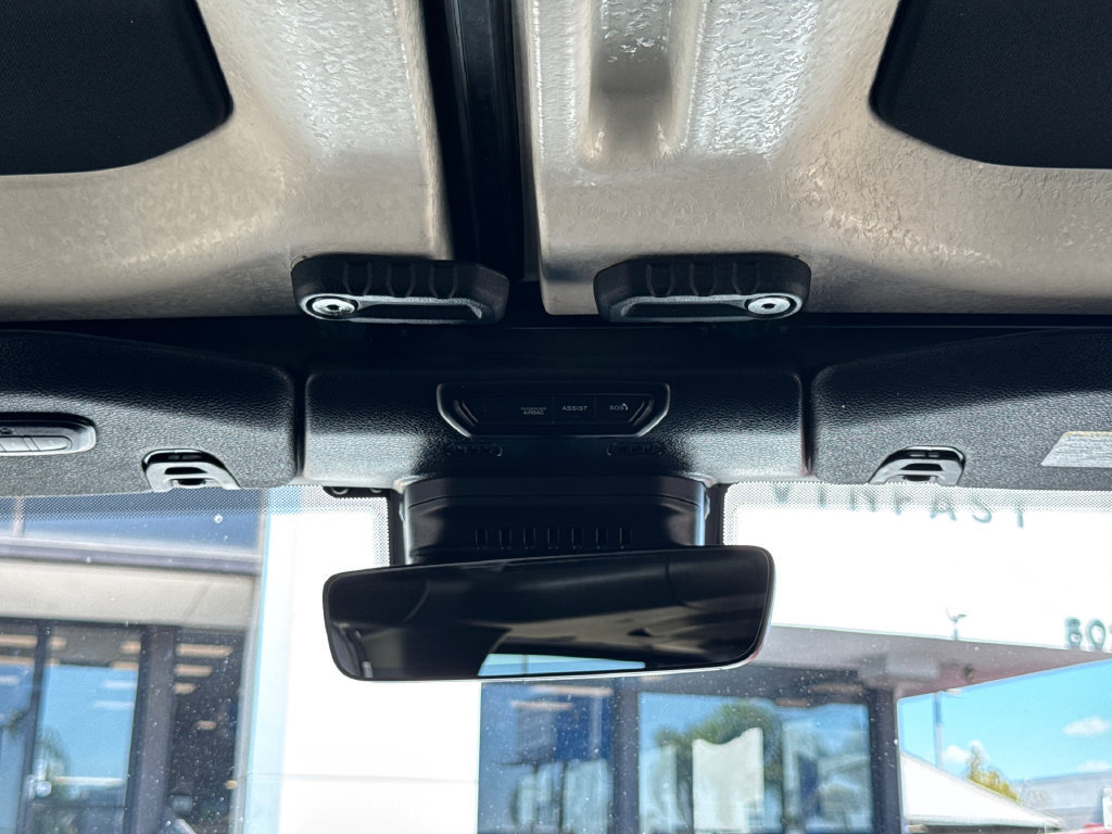 Used 2022 Jeep Wrangler Unlimited Sahara AWD/4WD image 24
