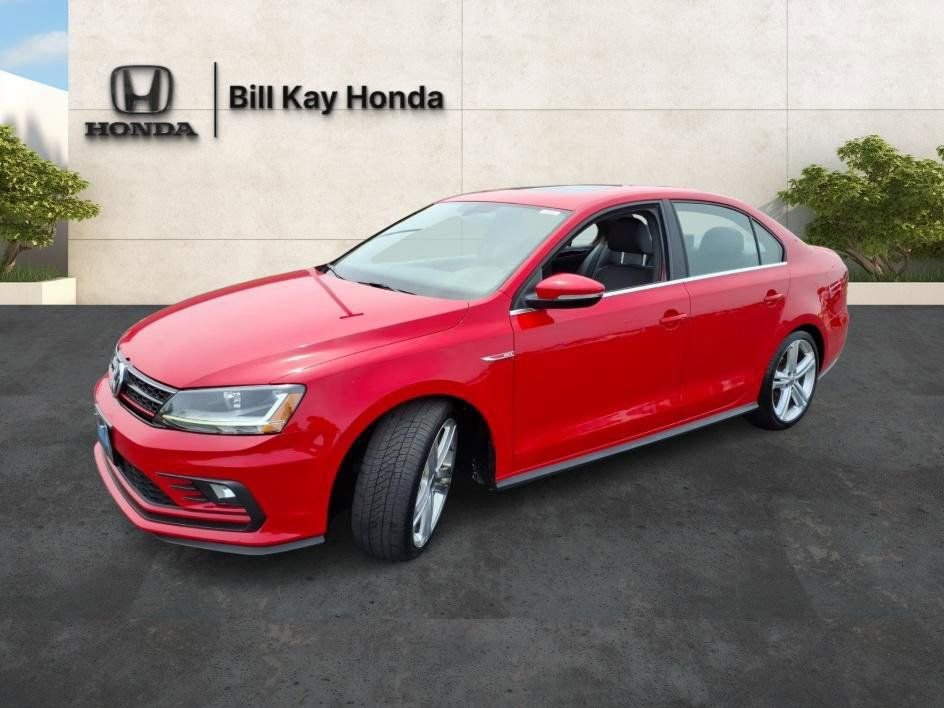 Used 2017 Volkswagen Jetta GLI FWD image 8