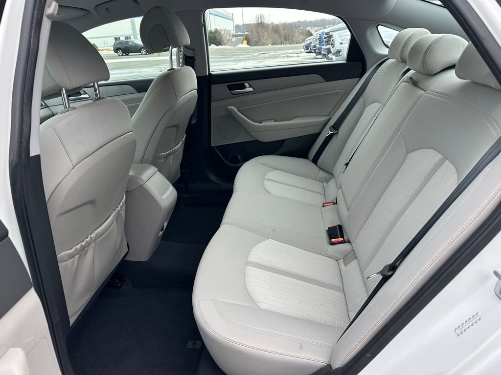 Used 2016 Hyundai Sonata SE image 20