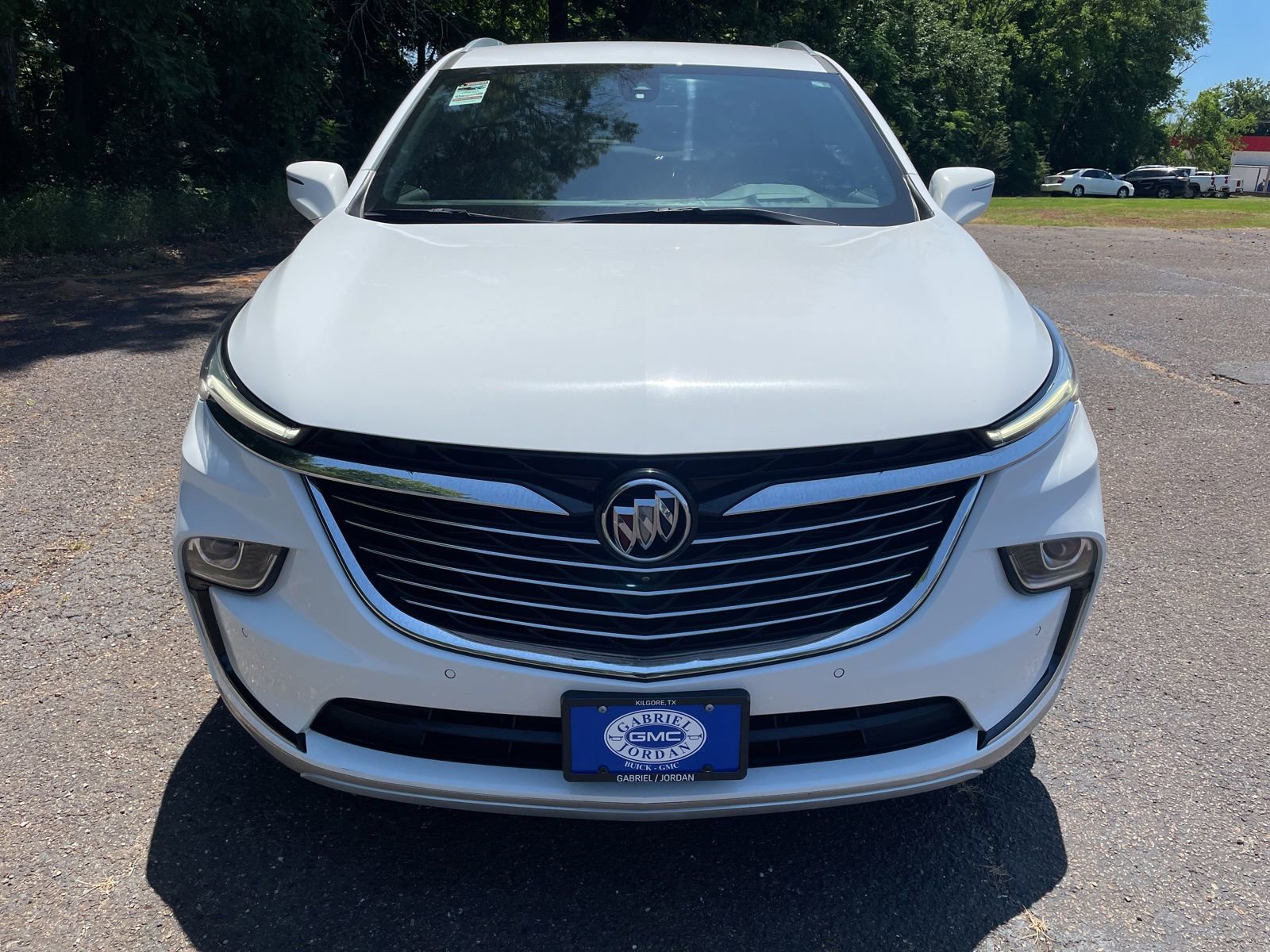Used 2024 Buick Enclave Premium AWD/4WD image 8