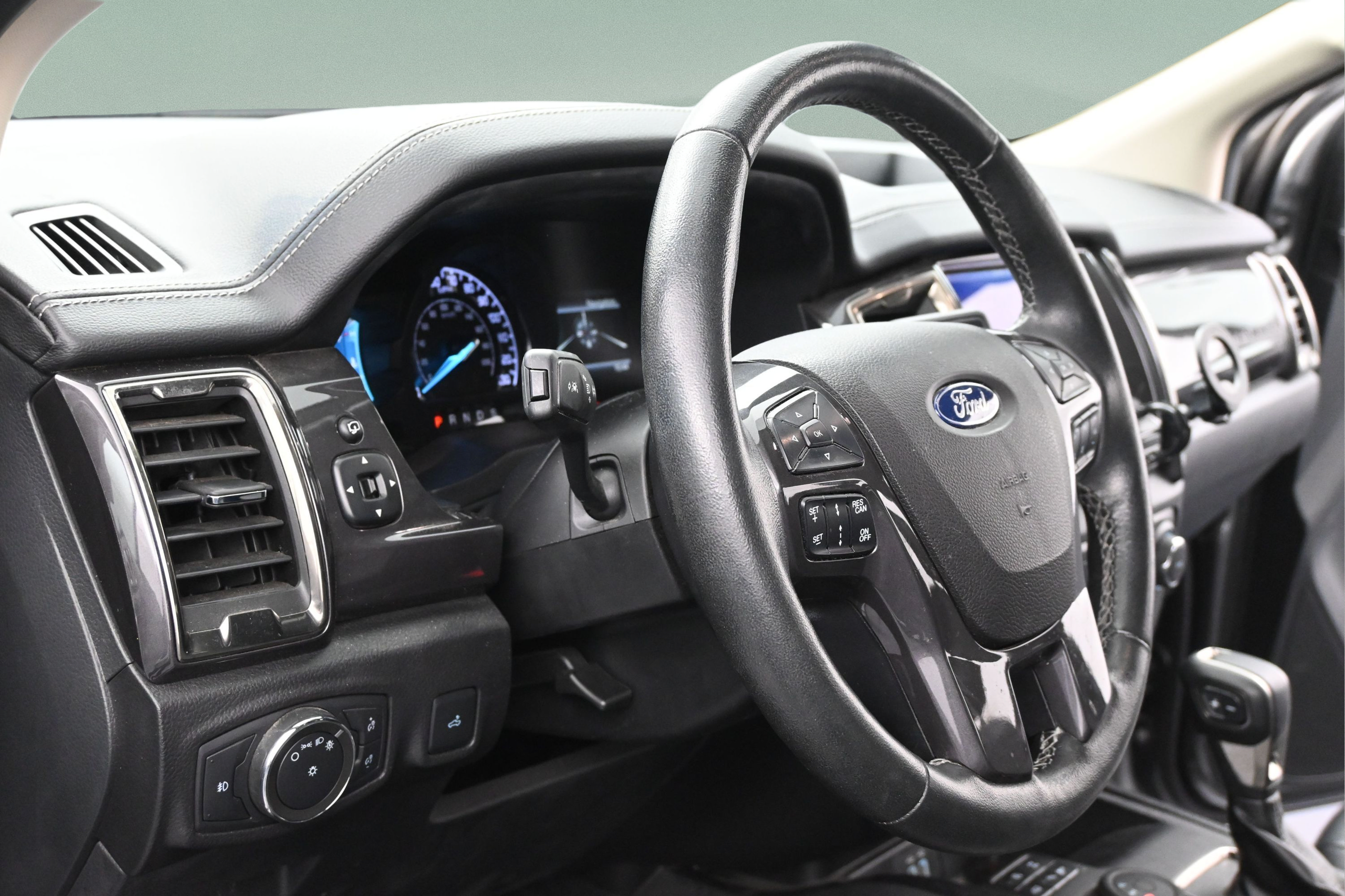Used 2021 Ford Ranger Lariat w/ Technology Package AWD/4WD image 12