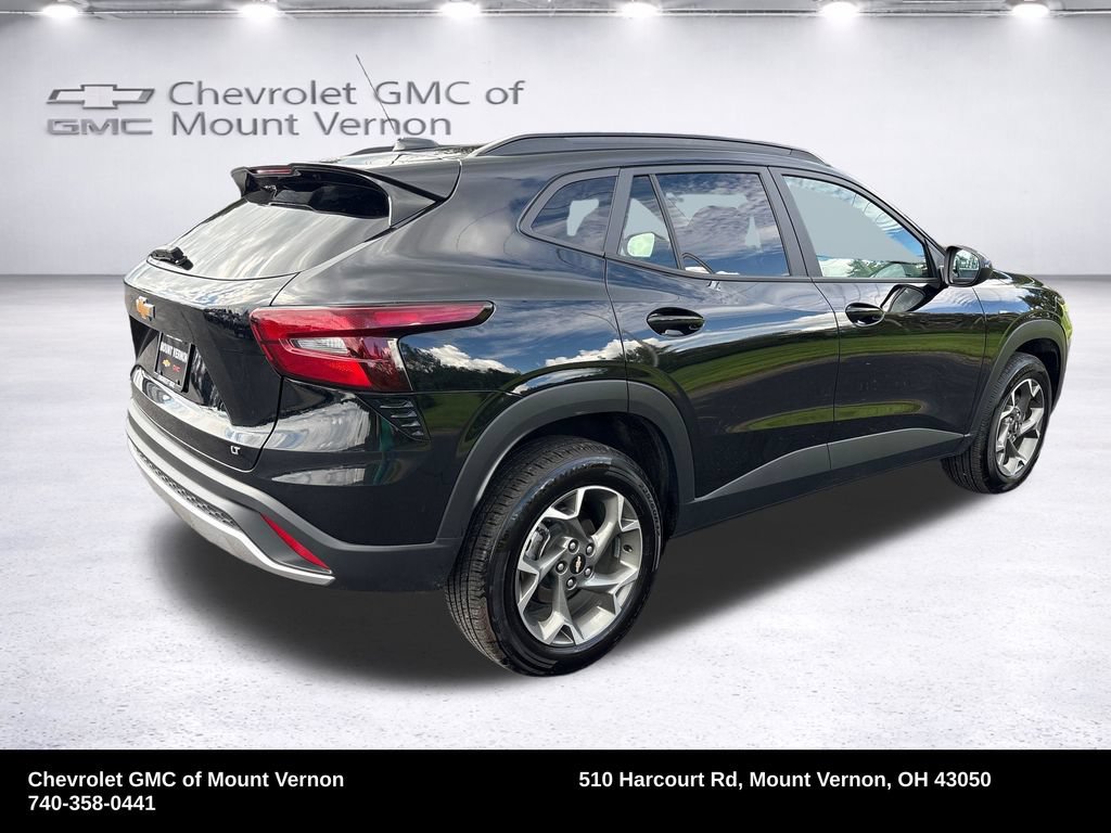 Used 2024 Chevrolet Trax LT FWD image 5