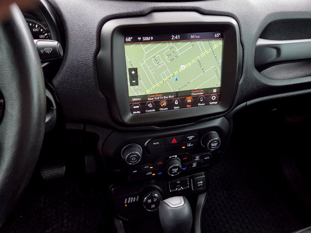Used 2022 Jeep Renegade Trailhawk AWD/4WD image 22