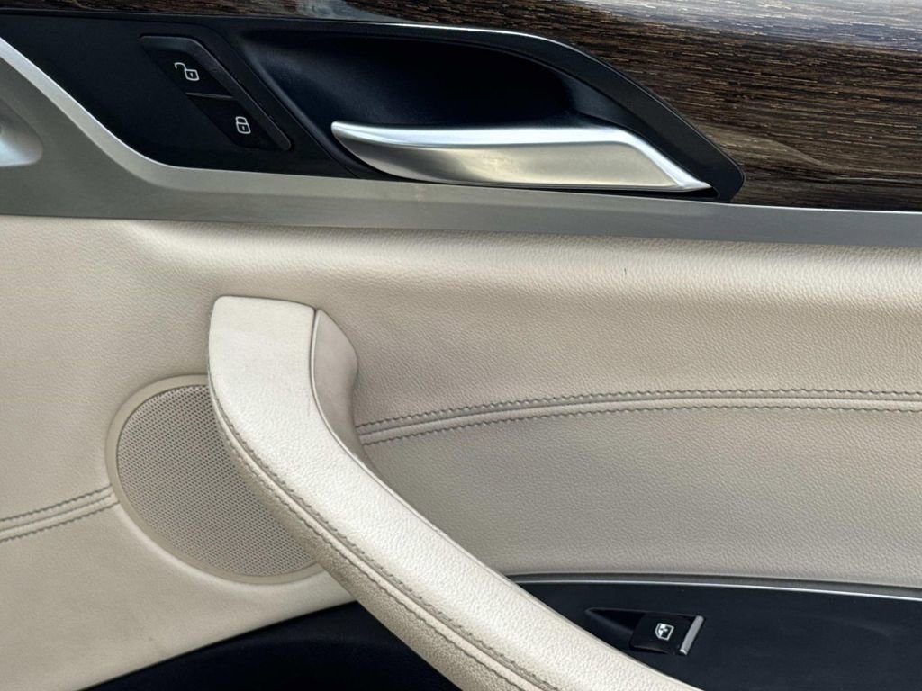 Used 2019 BMW X3 sDrive30i w/ Premium Package image 17