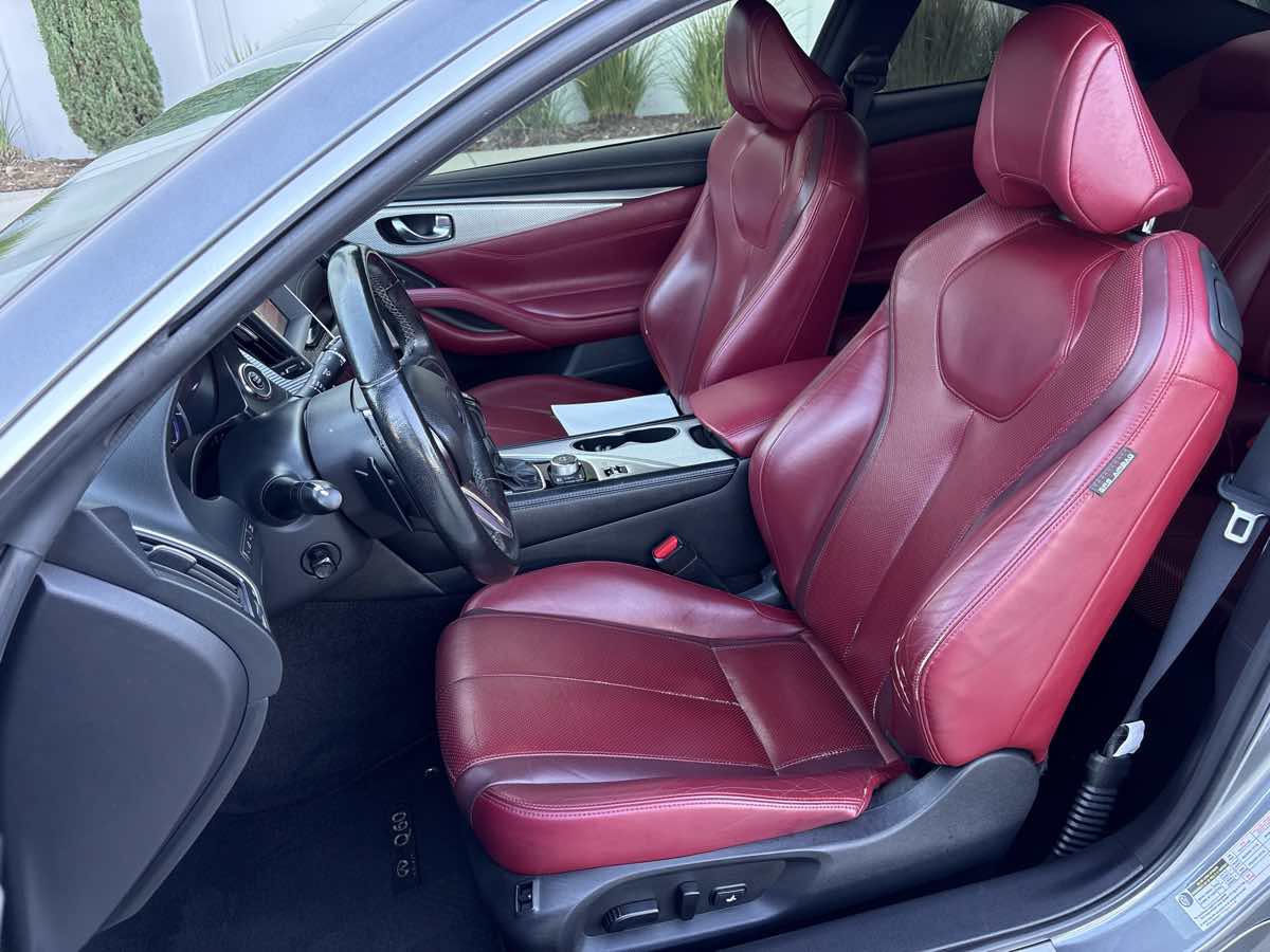 Used 2018 INFINITI Q60 Red Sport 400 w/ Sensory Package 3.0T Sport RWD image 19