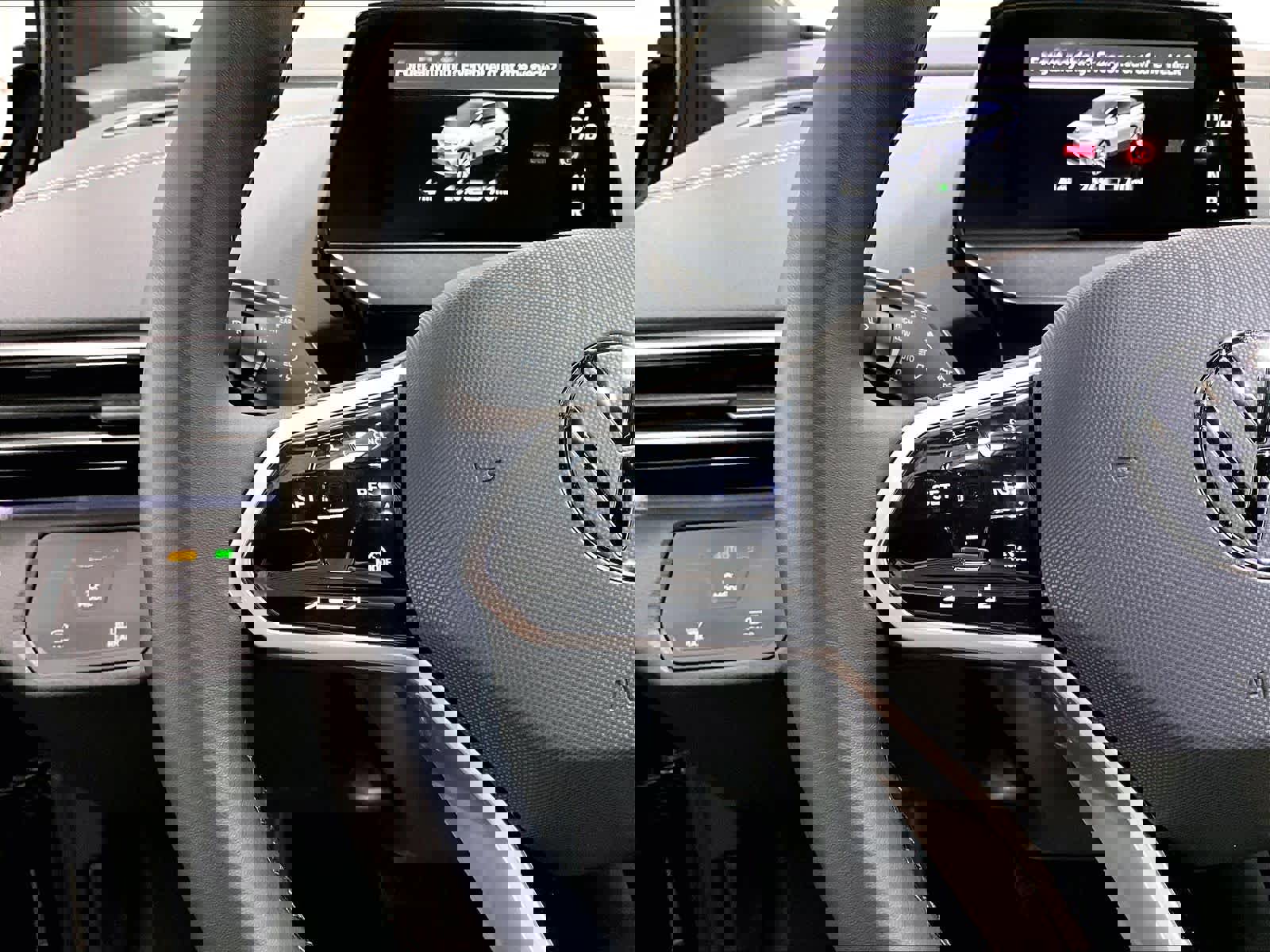 New 2026 Volkswagen ID.4 Pro image 17