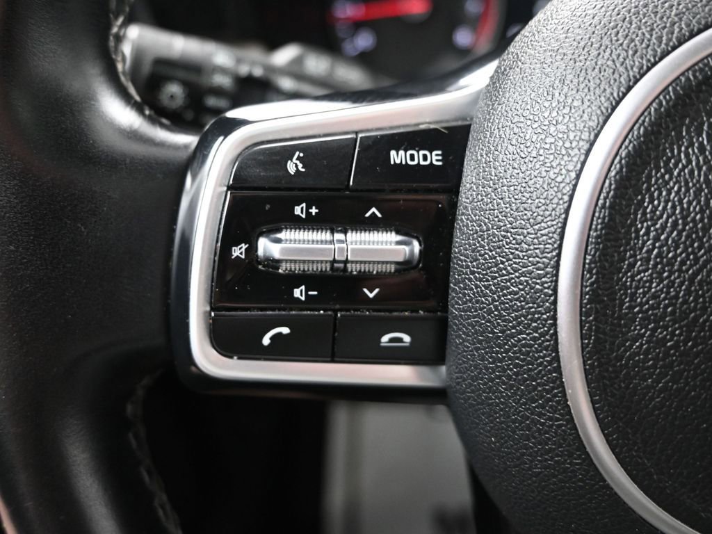 Certified 2021 Kia Sorento EX w/ Panoramic Sunroof Package FWD image 14